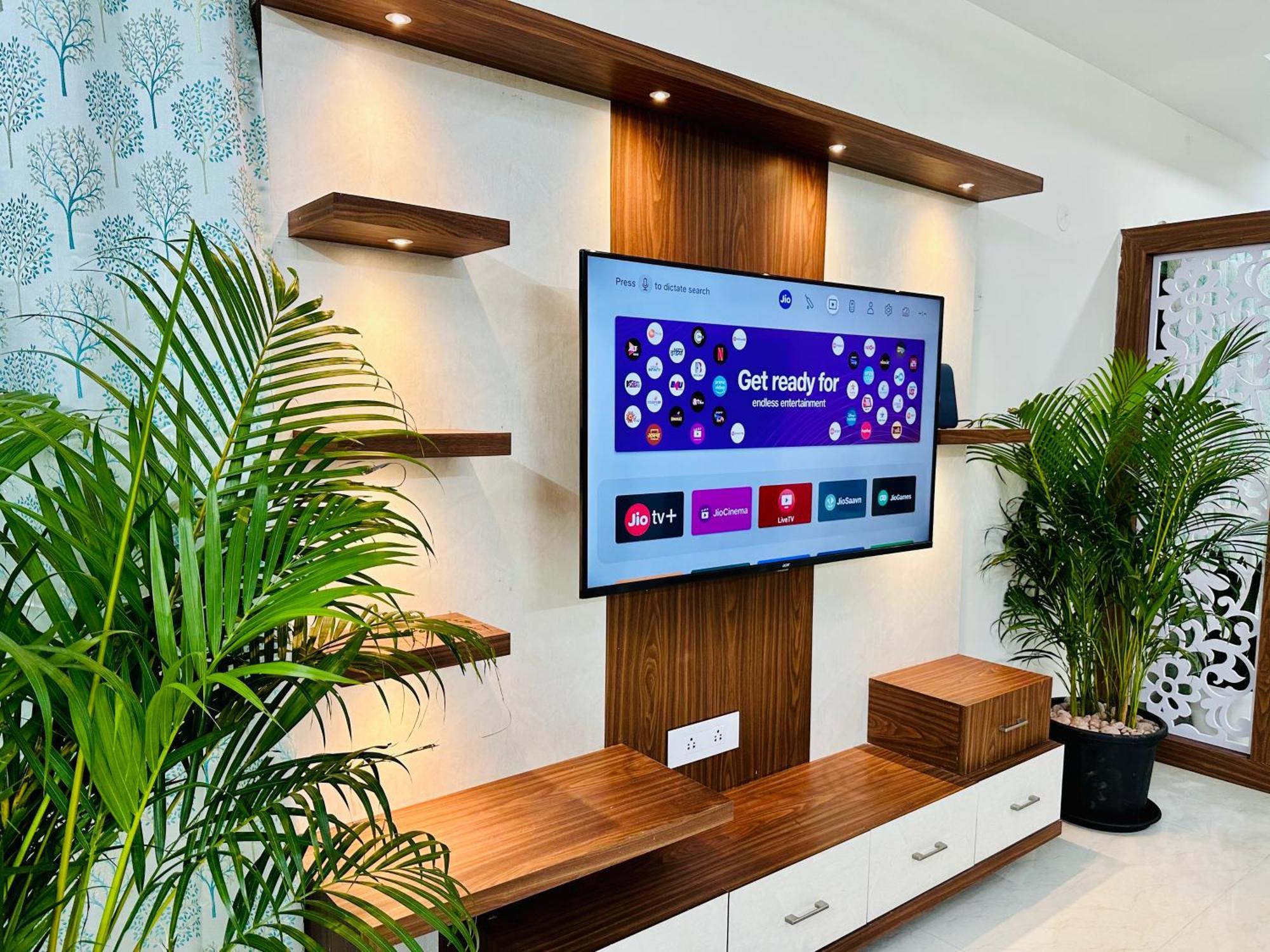 Truelife - 3Bhk Family Suites - Ps4 Pure Veg Restaurant On The Way To Balaji Temple - 2500 Sft Large Signature Apartment - Modular Kitchen - Super Fast Wifi, Smart Tv, 250 Jio Channels - Parking - Easy Access To All Temples - Top Service With Lots Of ティルパティ エクステリア 写真