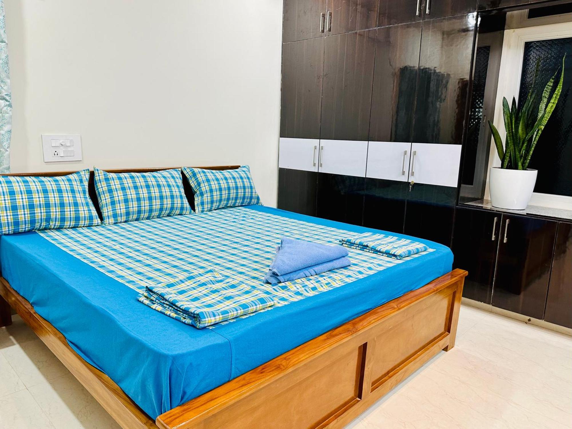 Truelife - 3Bhk Family Suites - Ps4 Pure Veg Restaurant On The Way To Balaji Temple - 2500 Sft Large Signature Apartment - Modular Kitchen - Super Fast Wifi, Smart Tv, 250 Jio Channels - Parking - Easy Access To All Temples - Top Service With Lots Of ティルパティ エクステリア 写真