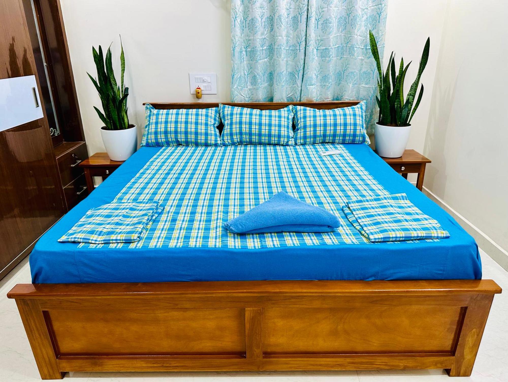 Truelife - 3Bhk Family Suites - Ps4 Pure Veg Restaurant On The Way To Balaji Temple - 2500 Sft Large Signature Apartment - Modular Kitchen - Super Fast Wifi, Smart Tv, 250 Jio Channels - Parking - Easy Access To All Temples - Top Service With Lots Of ティルパティ エクステリア 写真