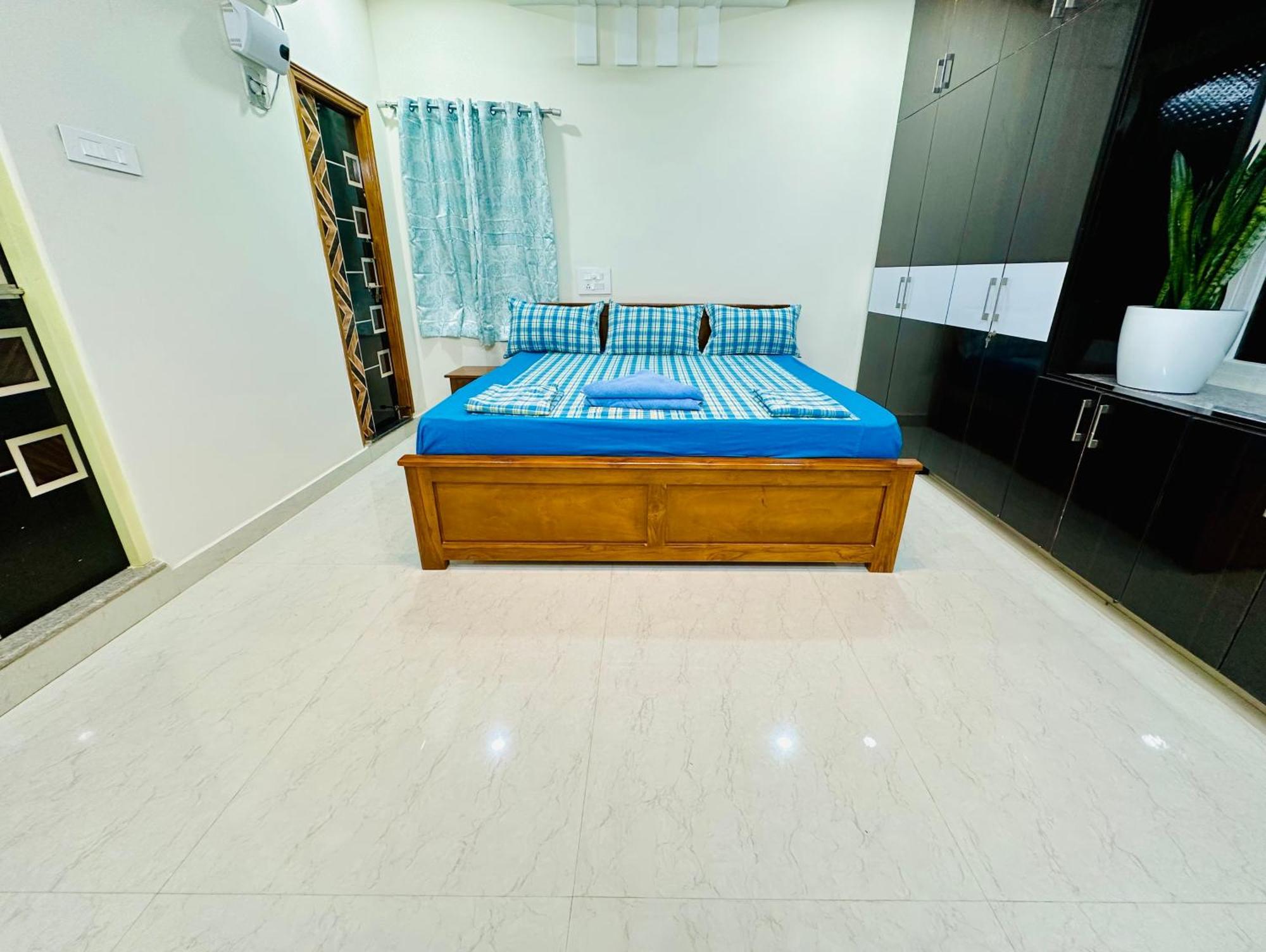Truelife - 3Bhk Family Suites - Ps4 Pure Veg Restaurant On The Way To Balaji Temple - 2500 Sft Large Signature Apartment - Modular Kitchen - Super Fast Wifi, Smart Tv, 250 Jio Channels - Parking - Easy Access To All Temples - Top Service With Lots Of ティルパティ エクステリア 写真