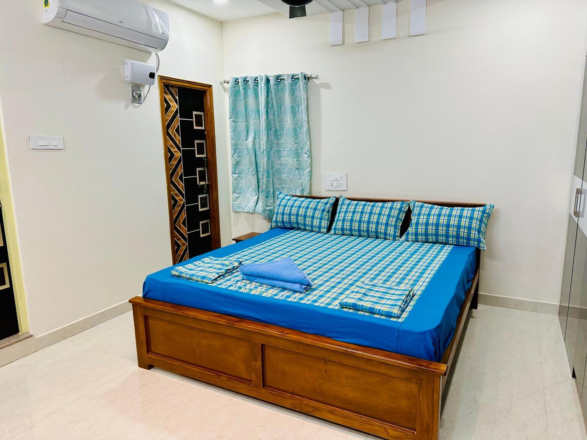 Truelife - 3Bhk Family Suites - Ps4 Pure Veg Restaurant On The Way To Balaji Temple - 2500 Sft Large Signature Apartment - Modular Kitchen - Super Fast Wifi, Smart Tv, 250 Jio Channels - Parking - Easy Access To All Temples - Top Service With Lots Of ティルパティ エクステリア 写真